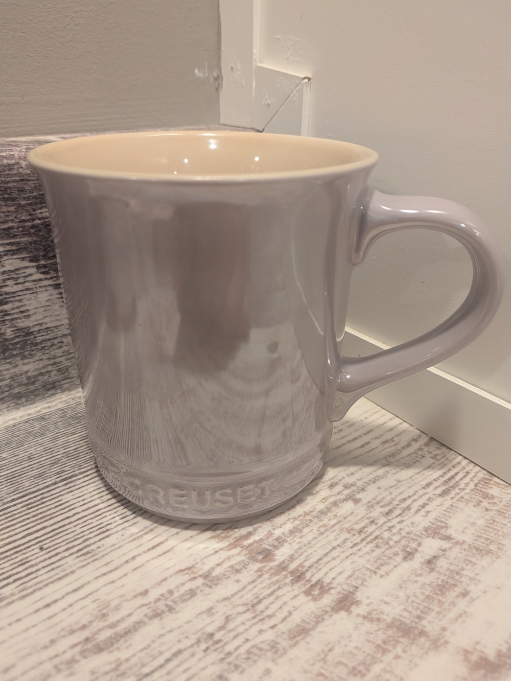 Le Creuset Stoneware Mug Vancouver Pearlized Light Bluebell Purple 14 Ounce